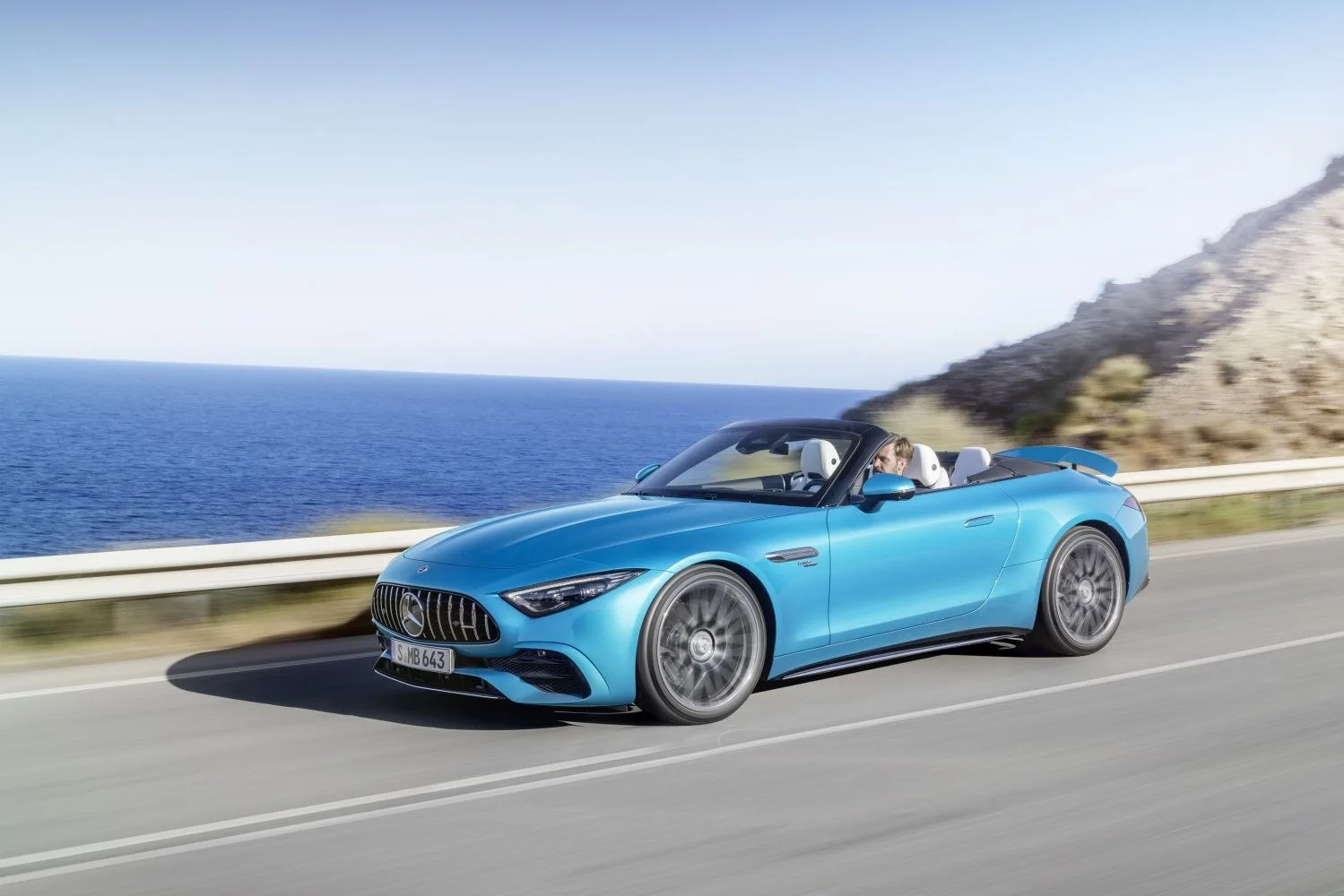 Mercedes-Benz SL AMG SL 43 (381 Hp) EQ Boost AMG SPEEDSHIFT MCT 9G2022 - 2024 thumbnail 13