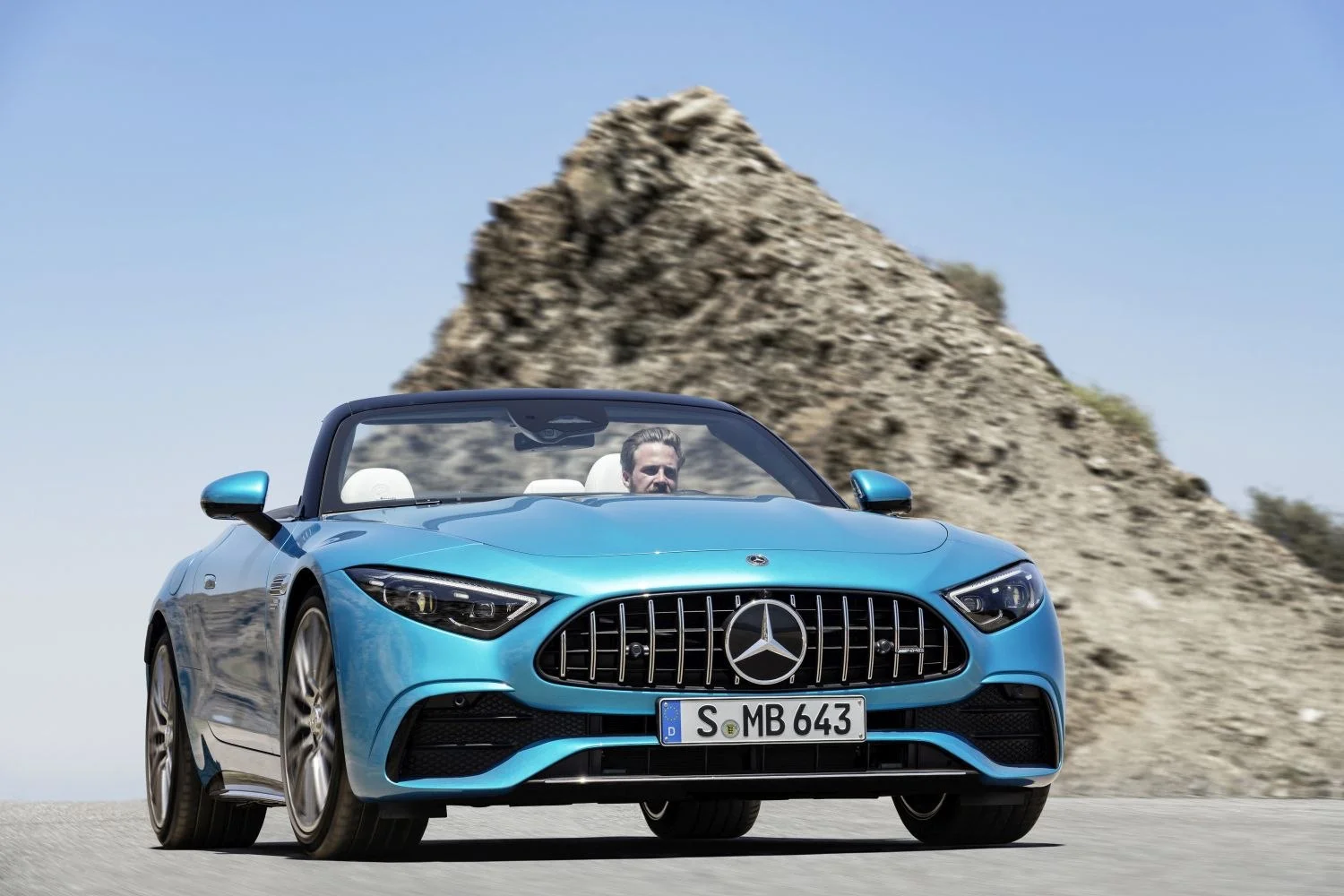 Mercedes-Benz SL AMG SL 43 (381 Hp) EQ Boost AMG SPEEDSHIFT MCT 9G2022 - 2024 thumbnail 9