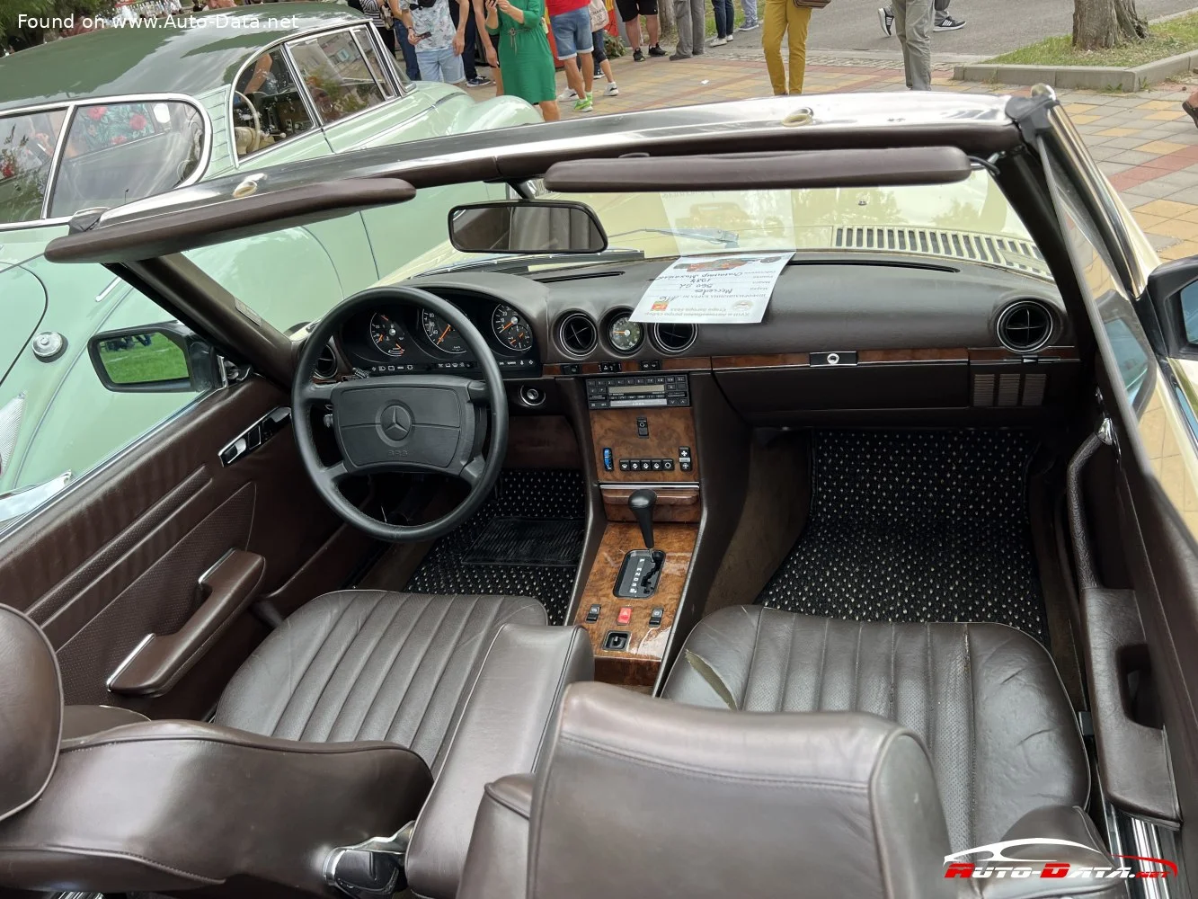 Mercedes-Benz SL 300 SL (188 Hp)1985 - 1989 thumbnail 16