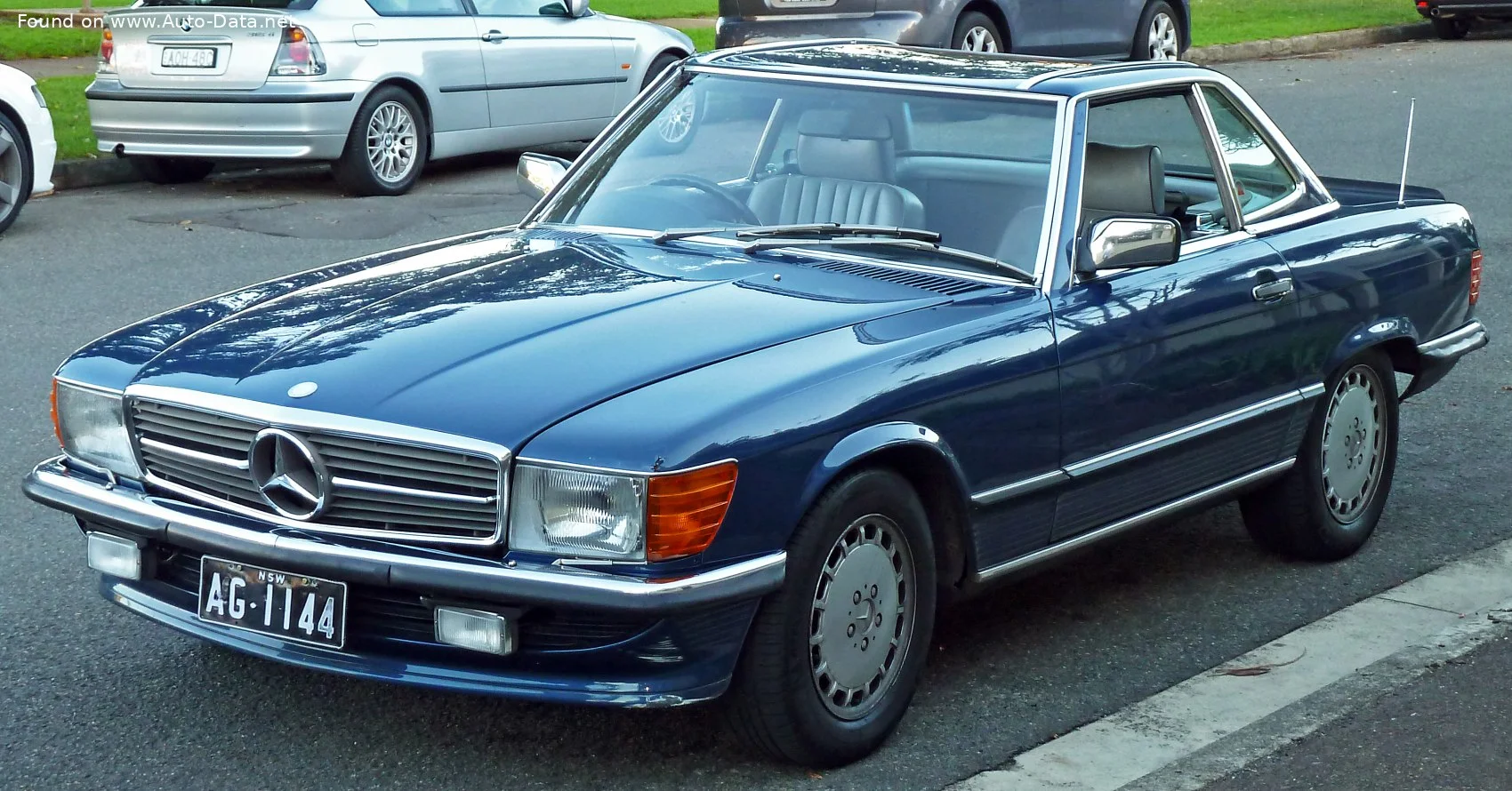 Mercedes-Benz SL 300 SL (188 Hp)1985 - 1989 thumbnail 5