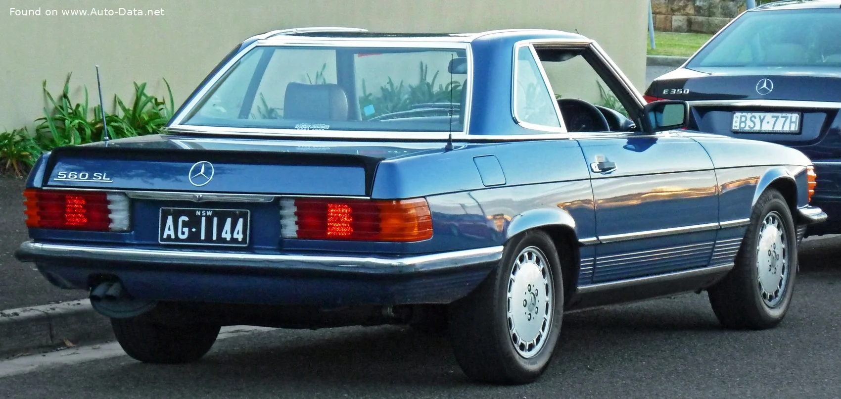 Mercedes-Benz SL 300 SL (188 Hp)1985 - 1989 thumbnail 6
