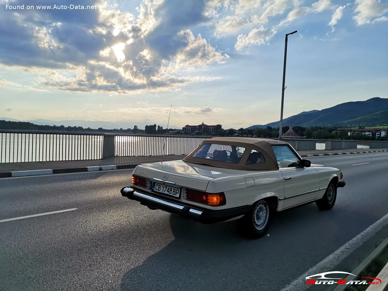Mercedes-Benz SL 280 SL (177 Hp)1976 - 1978 - 1