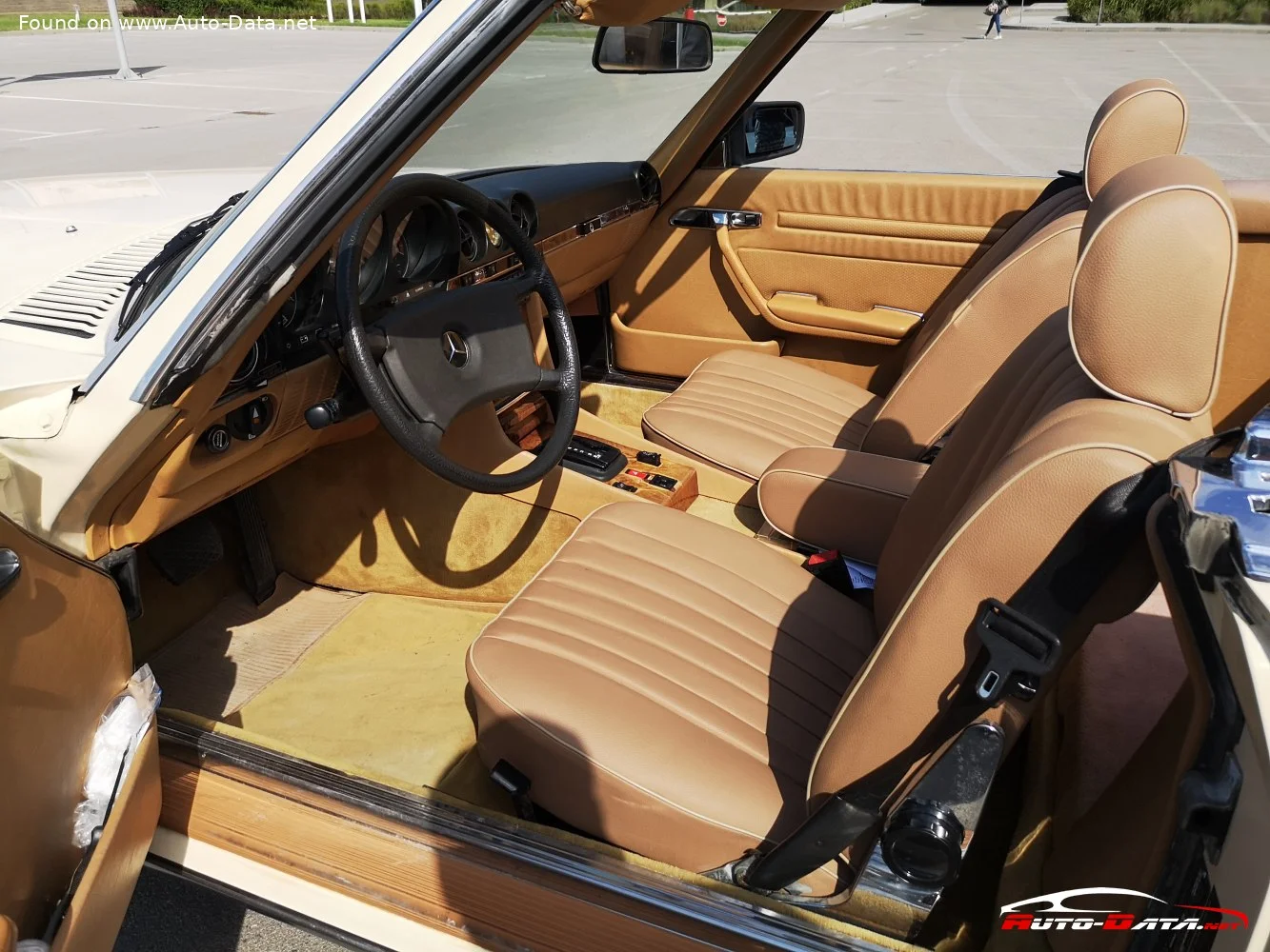 Mercedes-Benz SL 280 SL (177 Hp)1976 - 1978 thumbnail 3