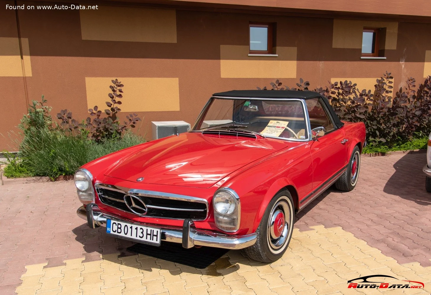 Mercedes-Benz SL Mercedes-Benz SL (W113)