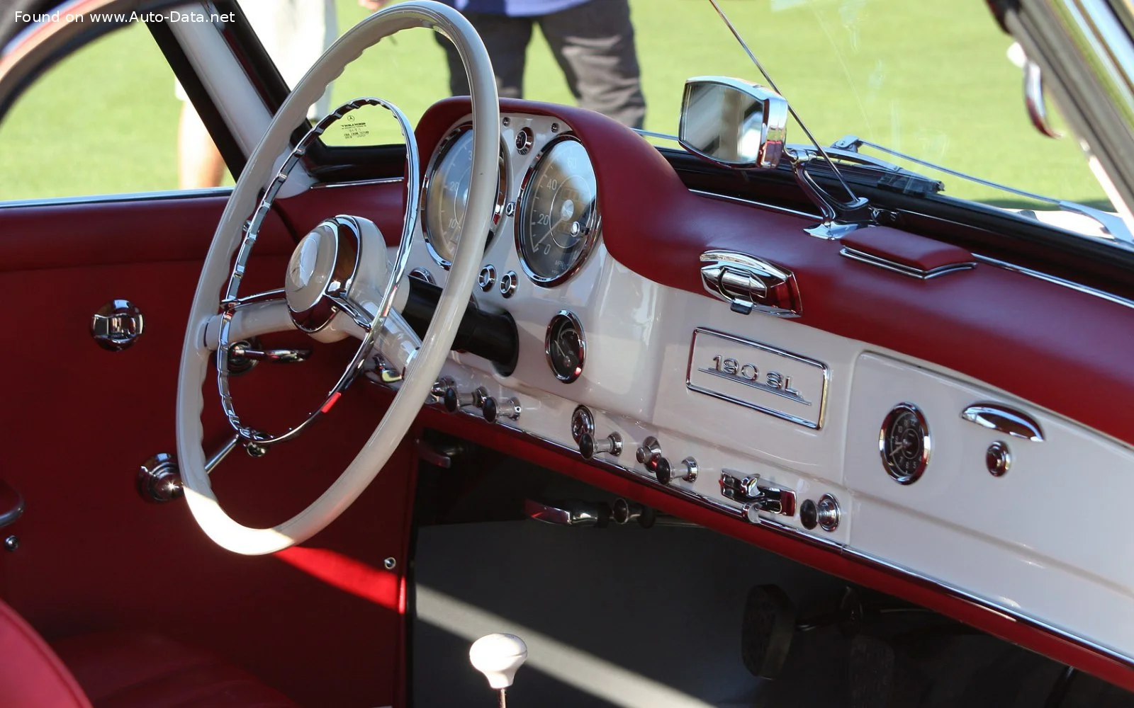Mercedes-Benz SL 190 SL (105 Hp)1955 - 1963 thumbnail 3