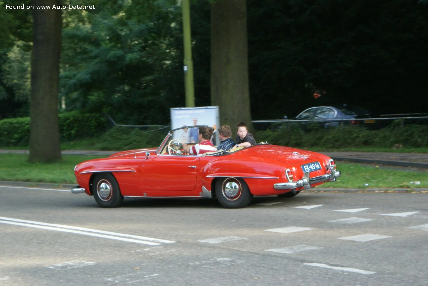 Mercedes-Benz SL 190 SL (105 Hp)1955 - 1963 thumbnail 4