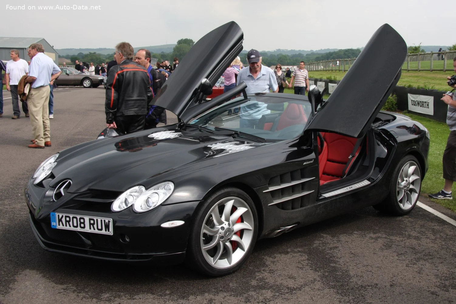 Mercedes-Benz SLR McLaren 5.5 V8 Kompressor (626 Hp) AMG SPEEDSHIFT R2007 - 2009 thumbnail 10
