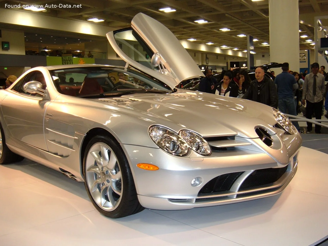 Mercedes-Benz SLR McLaren 5.5 V8 Kompressor (626 Hp) AMG SPEEDSHIFT R2004 - 2008 thumbnail 13