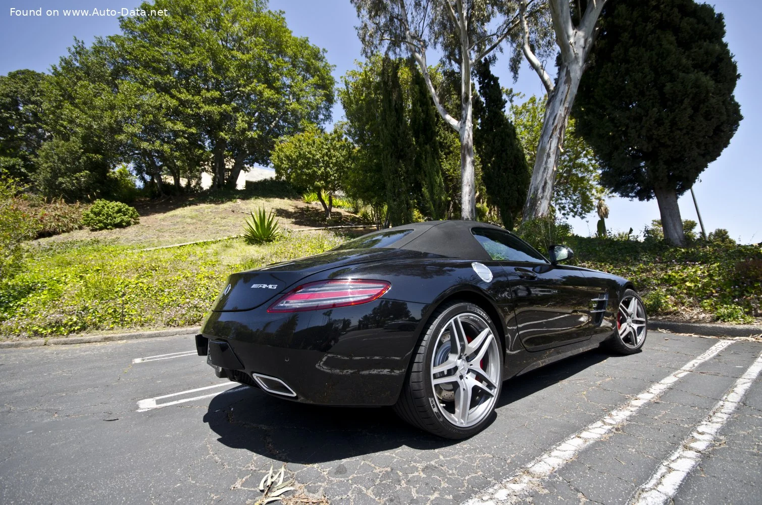 Mercedes-Benz SLS AMG 6.2 V8 (571 Hp) AMG SPEEDSHIFT DCT2011 - 2013 thumbnail 16