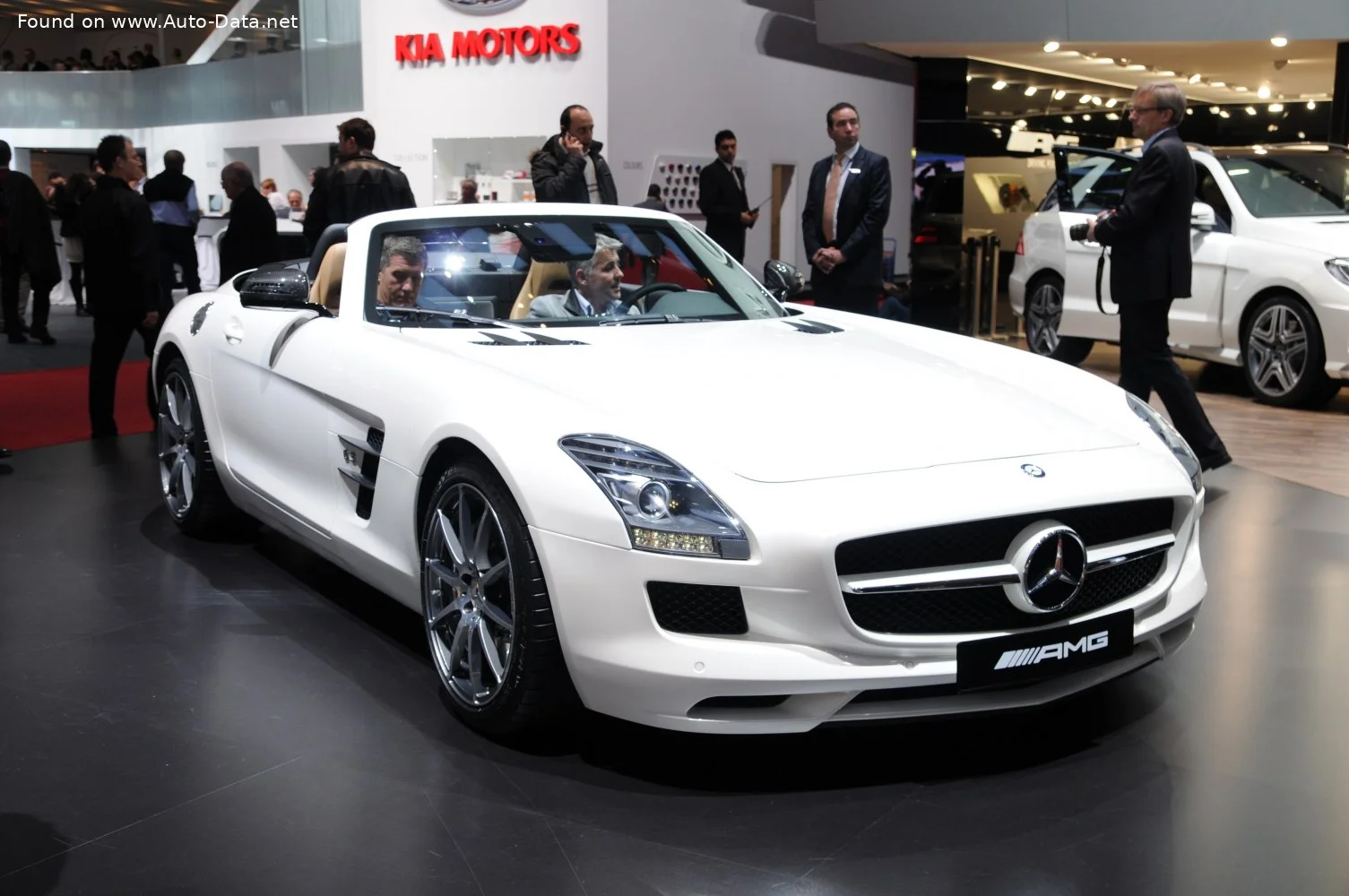 Mercedes-Benz SLS AMG 6.2 V8 (571 Hp) AMG SPEEDSHIFT DCT2011 - 2013 thumbnail 5
