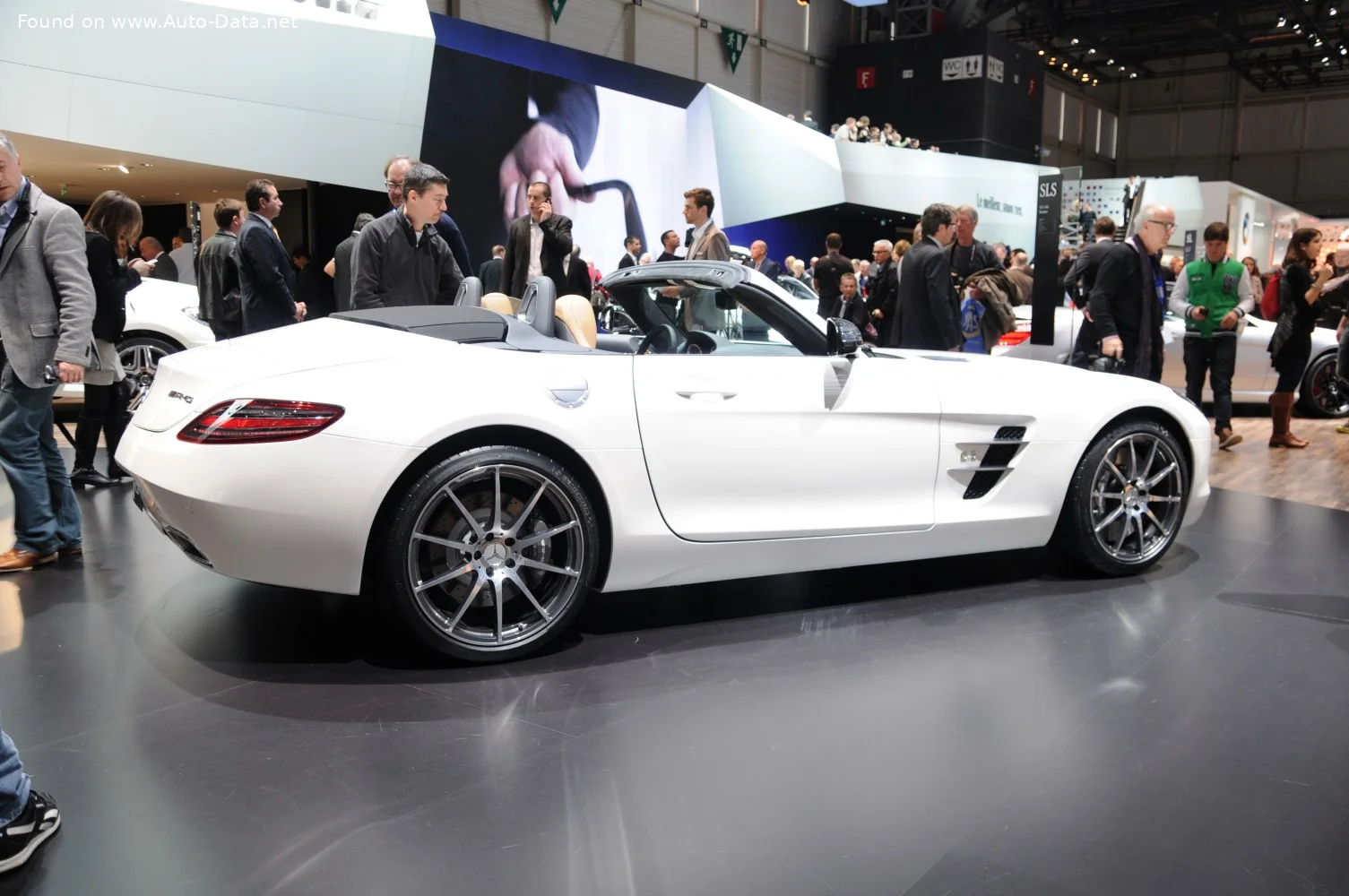 Mercedes-Benz SLS AMG 6.2 V8 (571 Hp) AMG SPEEDSHIFT DCT2011 - 2013 thumbnail 8