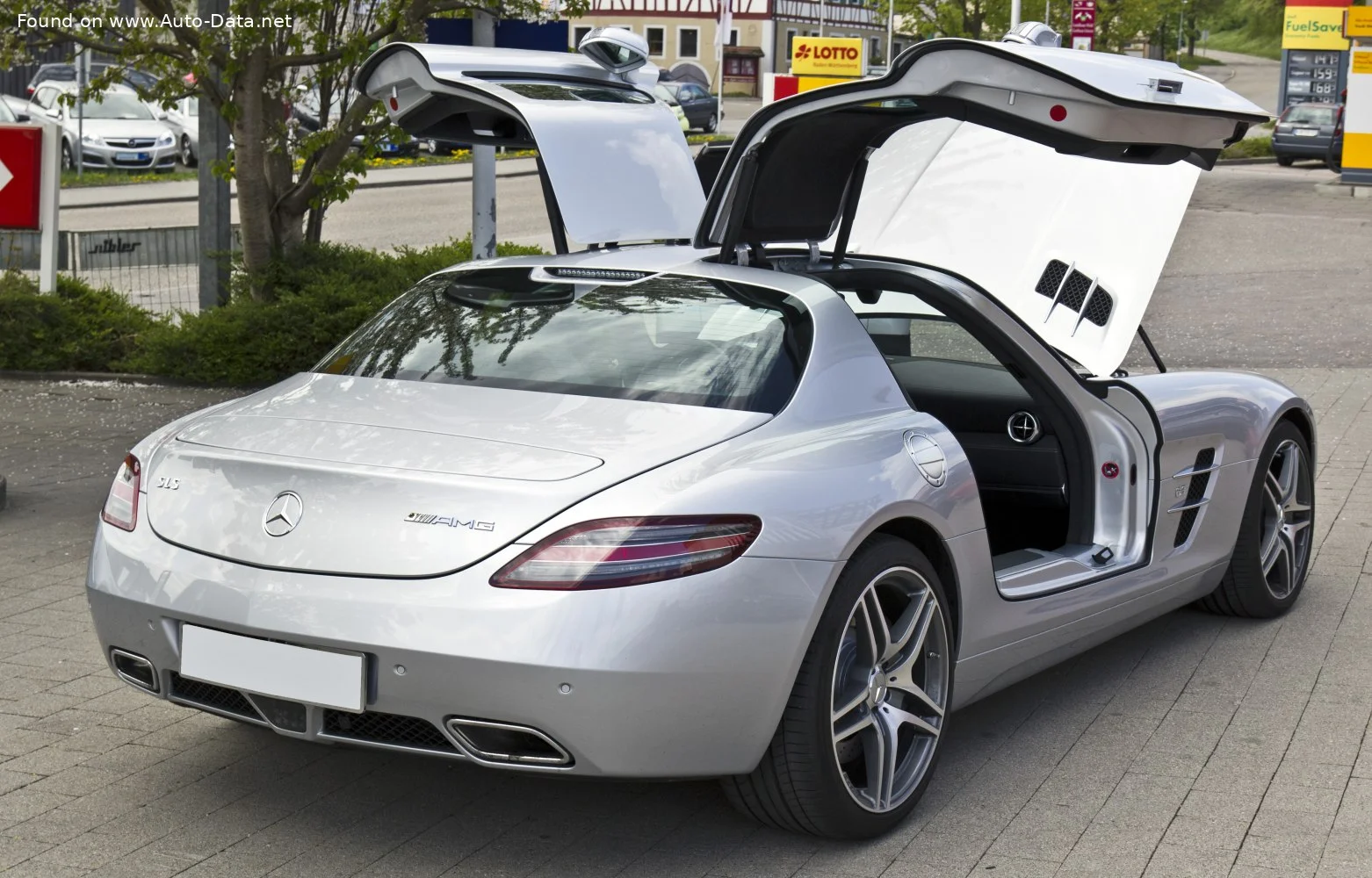 Mercedes-Benz SLS AMG 6.2 V8 (571 Hp) AMG SPEEDSHIFT DCT2010 - 2013 thumbnail 16