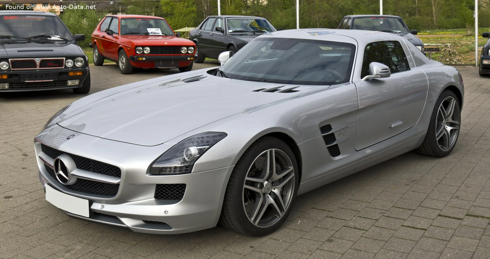 Mercedes-Benz SLS AMG 6.2 V8 (571 Hp) AMG SPEEDSHIFT DCT2010 - 2013 thumbnail 18