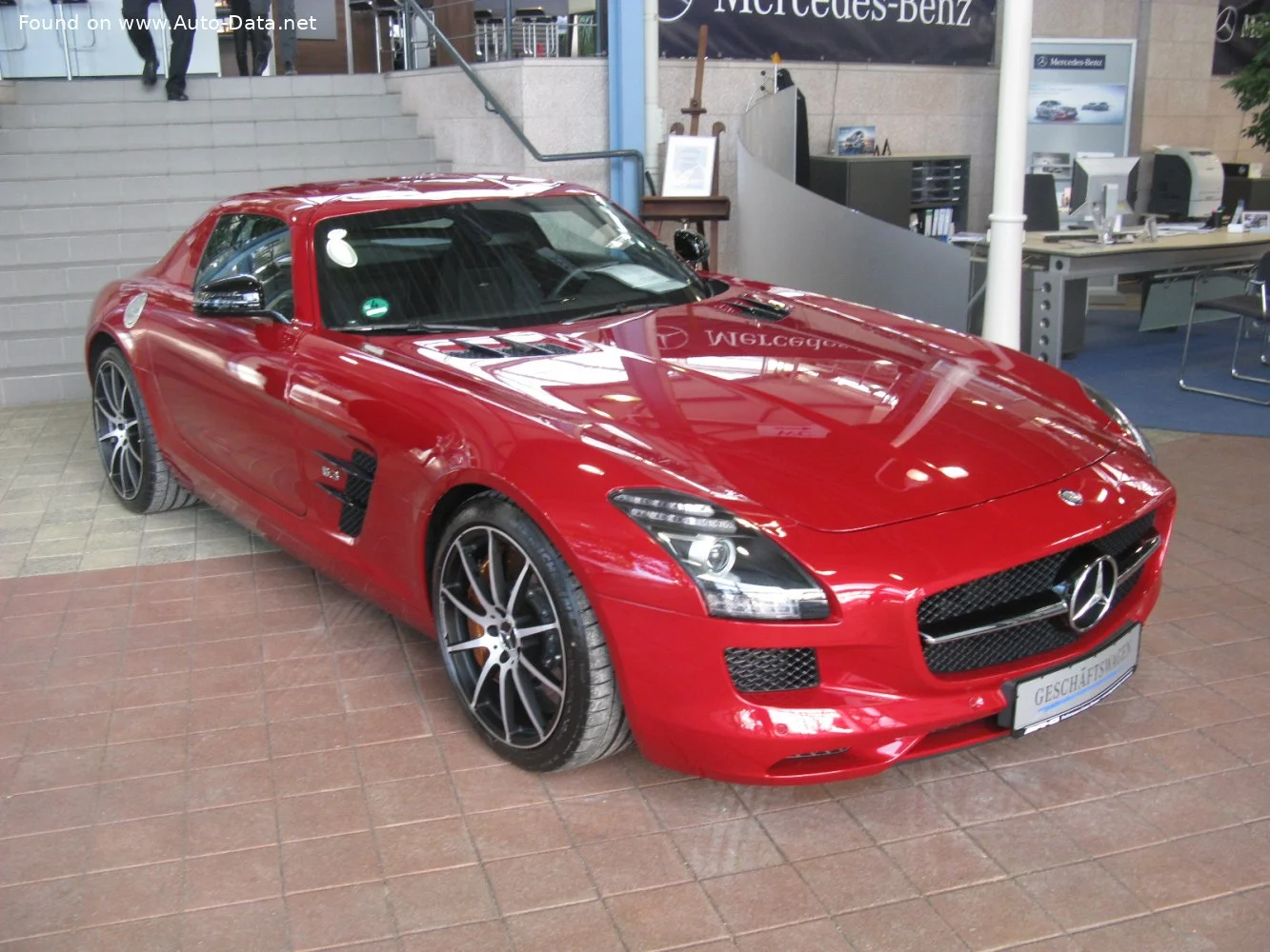 Mercedes-Benz SLS AMG 6.2 V8 (571 Hp) AMG SPEEDSHIFT DCT2010 - 2013 thumbnail 3