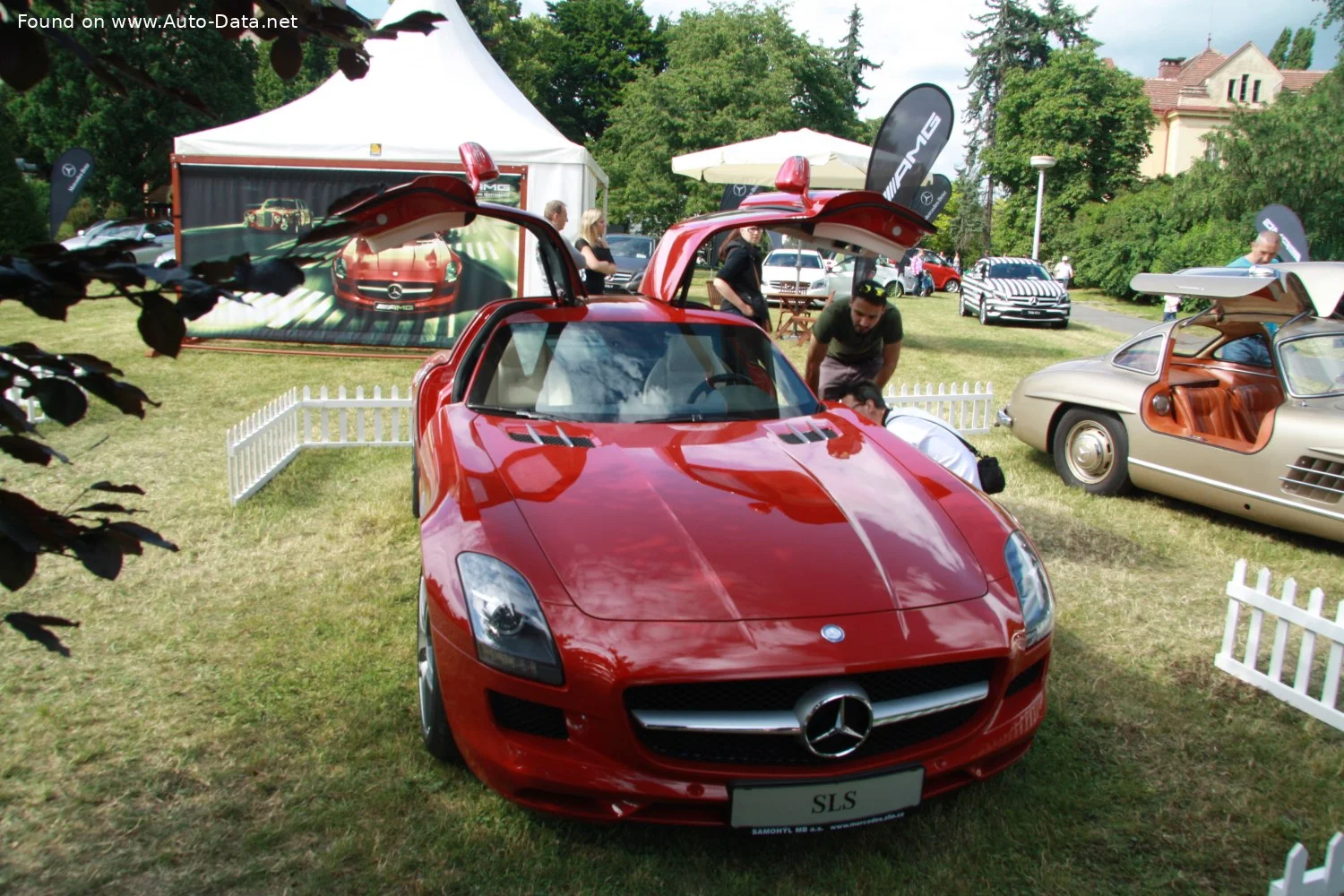 Mercedes-Benz SLS AMG 6.2 V8 (571 Hp) AMG SPEEDSHIFT DCT2010 - 2013 thumbnail 7