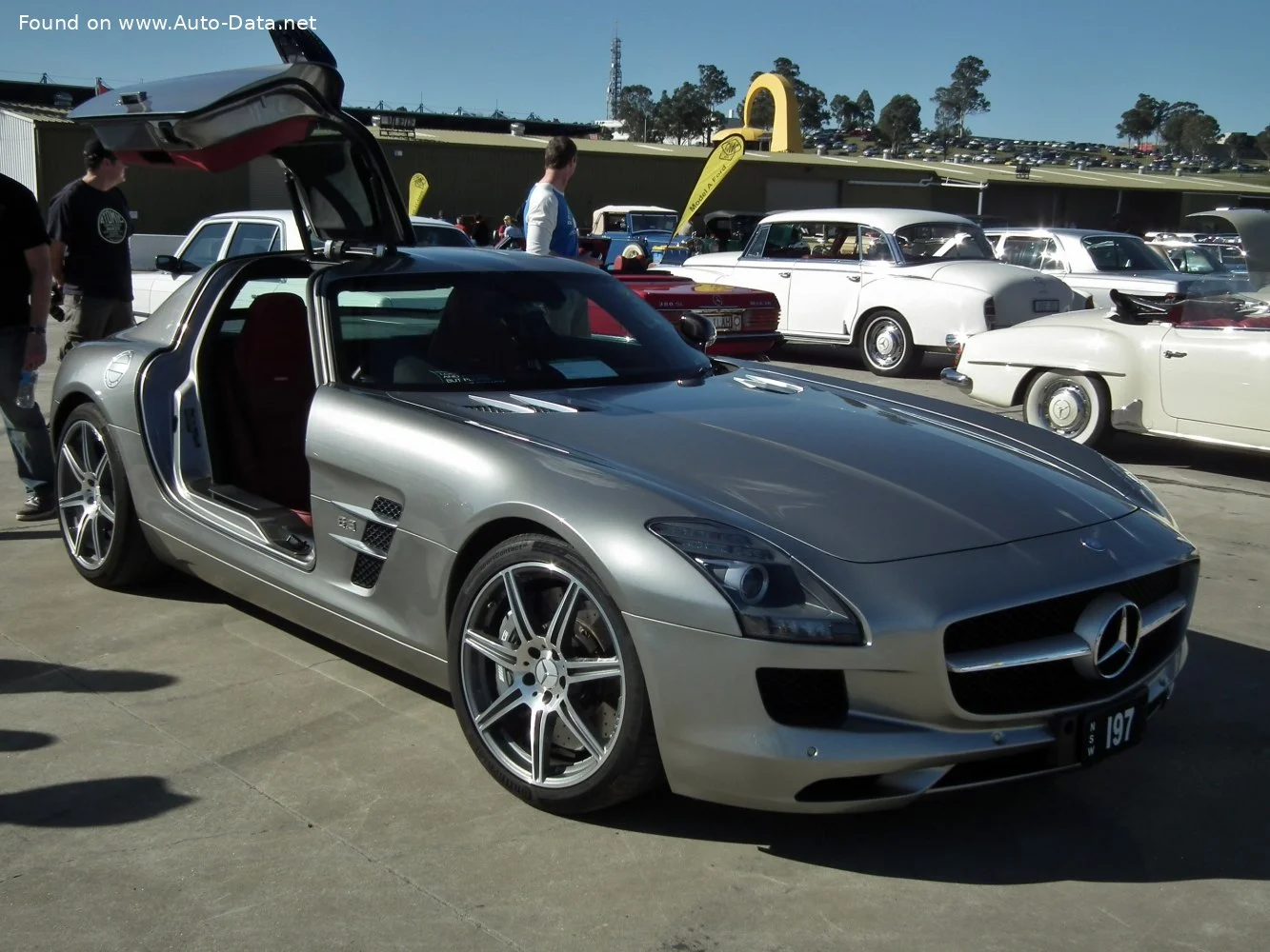 Mercedes-Benz SLS AMG 6.2 V8 (571 Hp) AMG SPEEDSHIFT DCT2010 - 2013 thumbnail 10