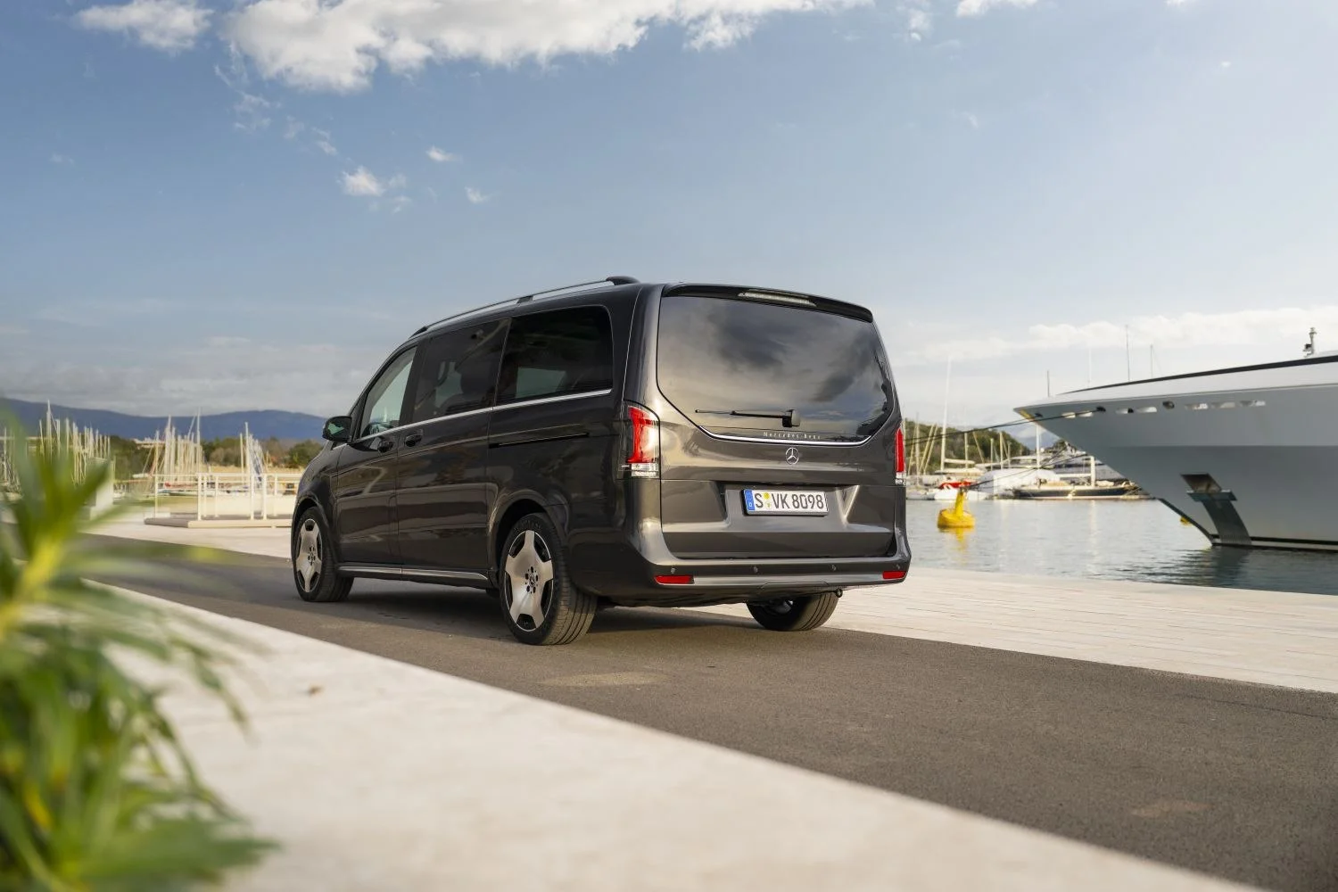 Mercedes-Benz V-class V 220d (163 Hp) 9G-TRONIC2024 - thumbnail 7