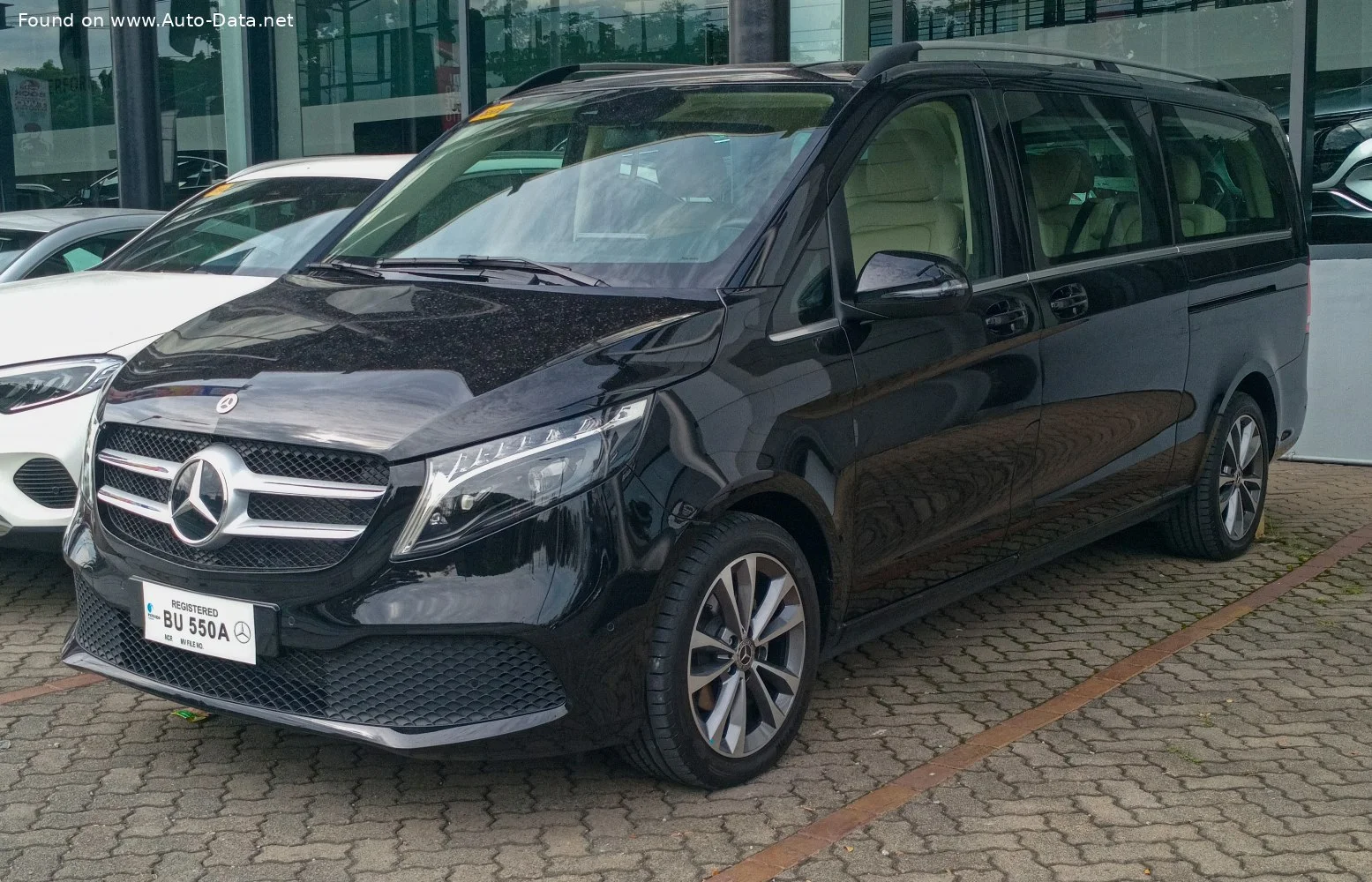 Mercedes-Benz V-class V 220d (163 Hp) 9G-TRONIC2019 - 2023 thumbnail 2