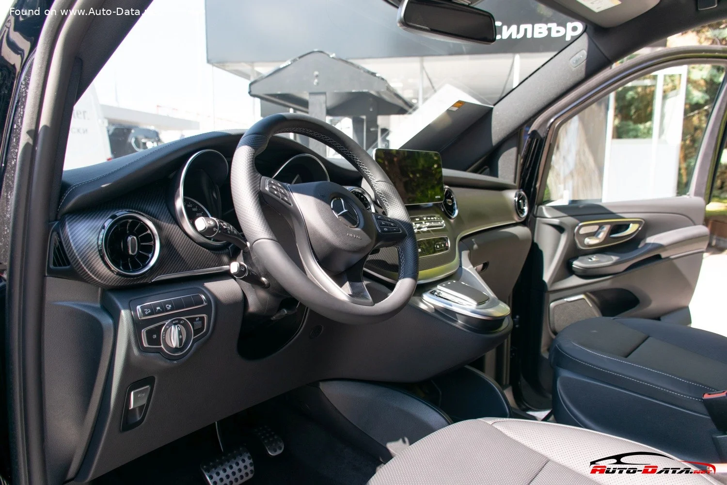 Mercedes-Benz V-class V 220d (163 Hp) 4MATIC 9G-TRONIC2019 - 2023 thumbnail 9