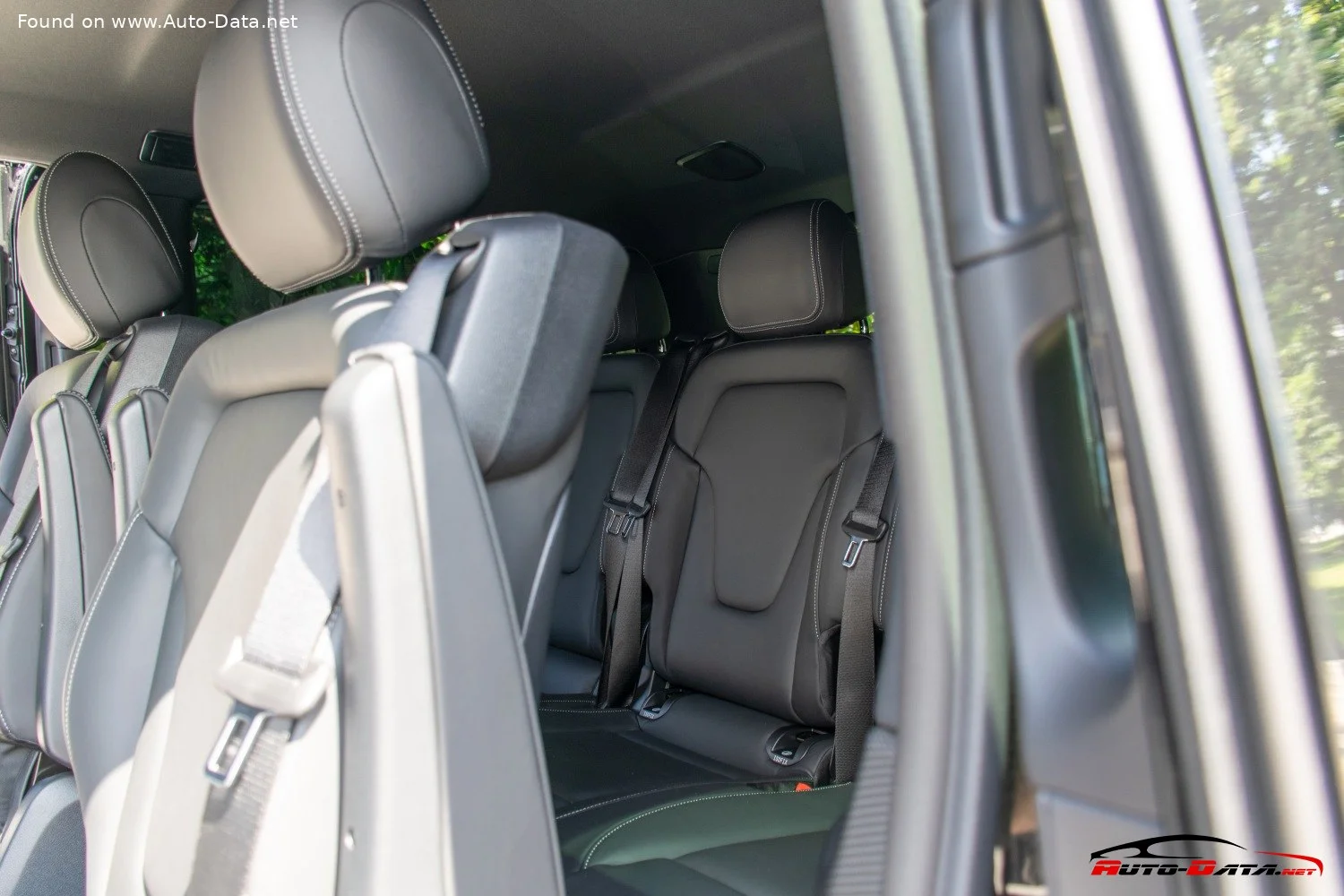Mercedes-Benz V-class V 220d (163 Hp) 4MATIC 9G-TRONIC2019 - 2023 thumbnail 10