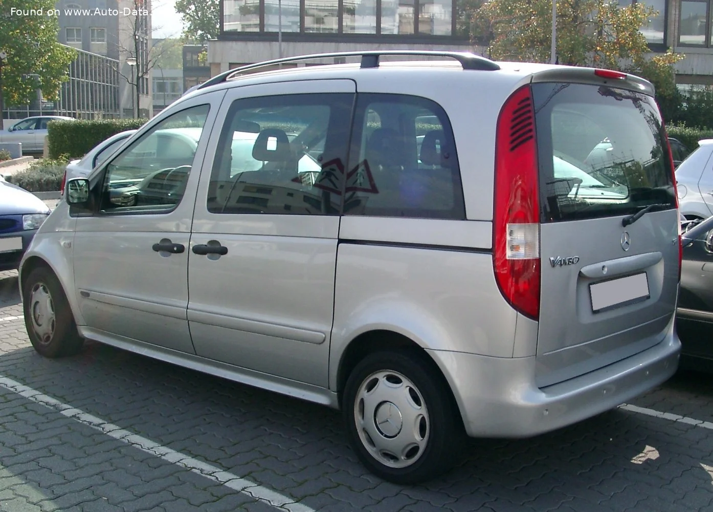 Mercedes-Benz Vaneo 1.6i (102 Hp)2001 - 2005 thumbnail 7