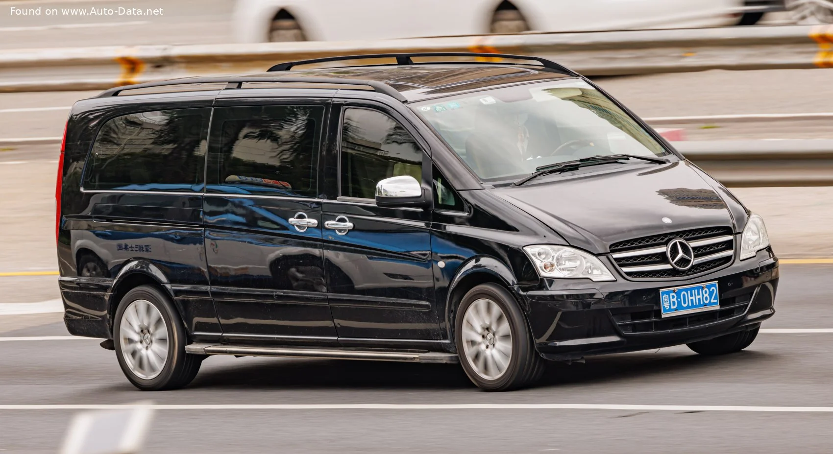 Mercedes-Benz Viano 3.5 (258 Hp) Automatic2010 - 2014 thumbnail 4