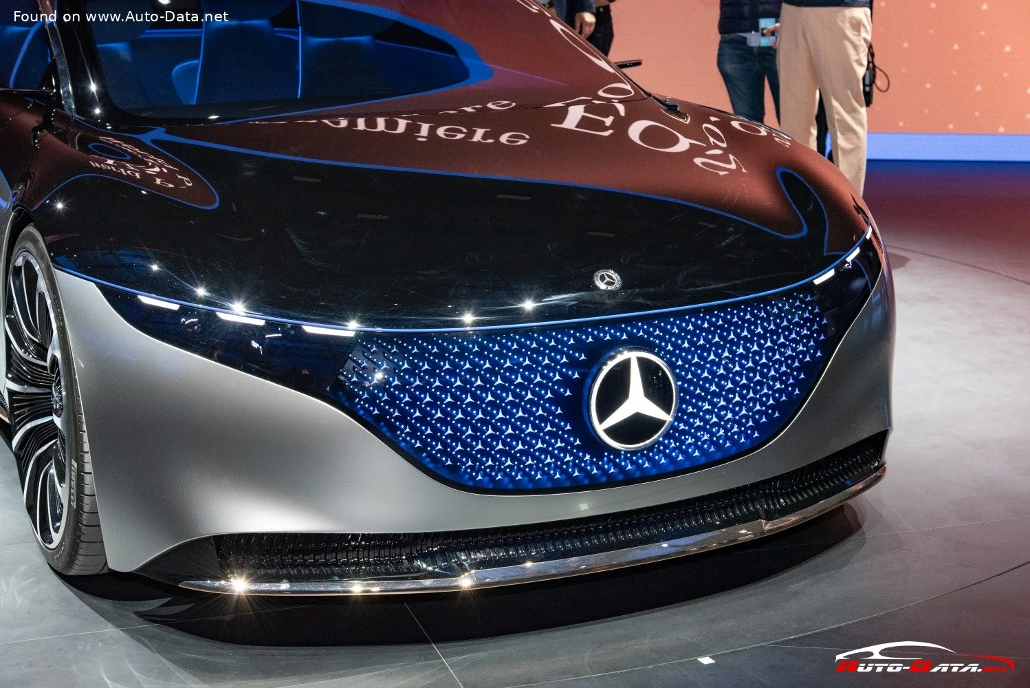 Mercedes-Benz Vision EQS Mercedes-Benz Vision EQS Concept thumbnail 11