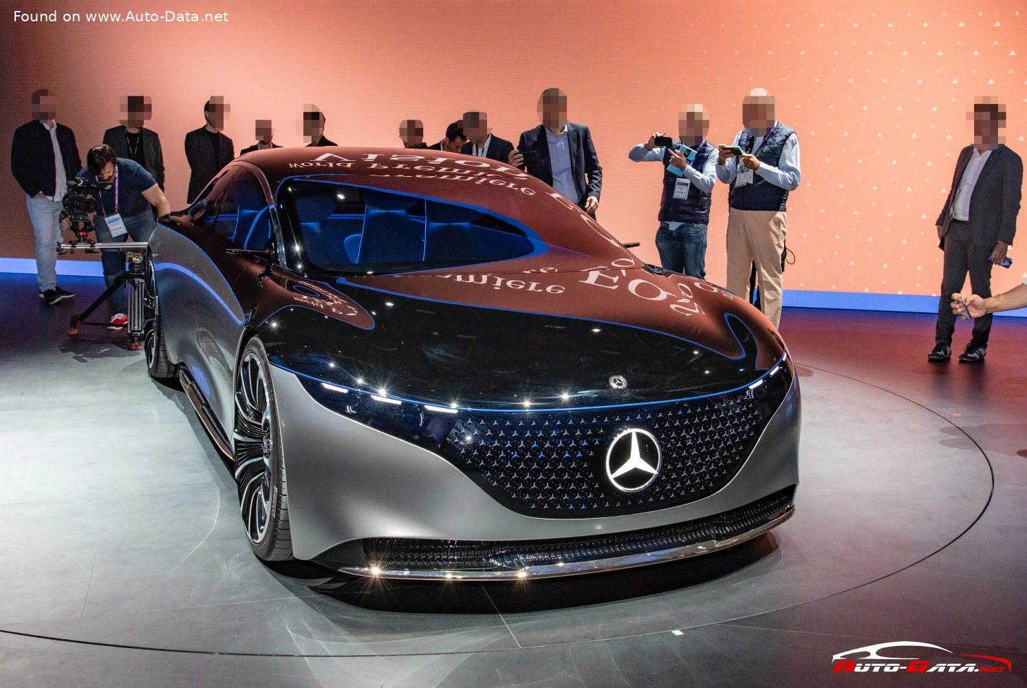 Mercedes-Benz Vision EQS Mercedes-Benz Vision EQS Concept thumbnail 12