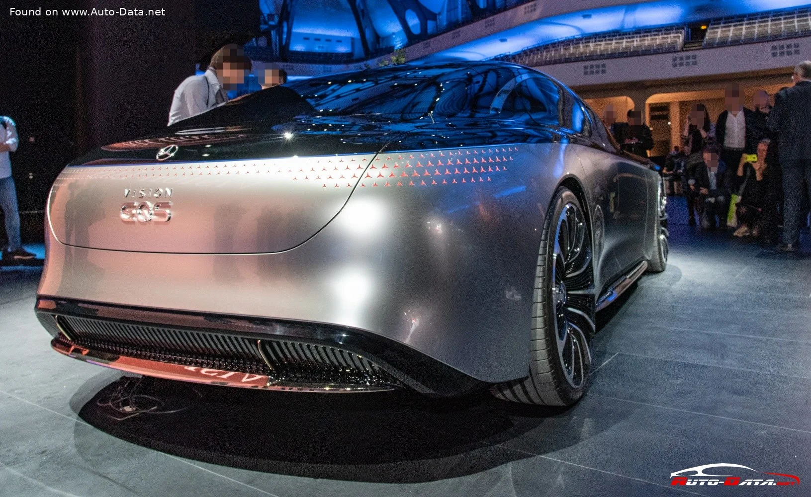 Mercedes-Benz Vision EQS Mercedes-Benz Vision EQS Concept thumbnail 16