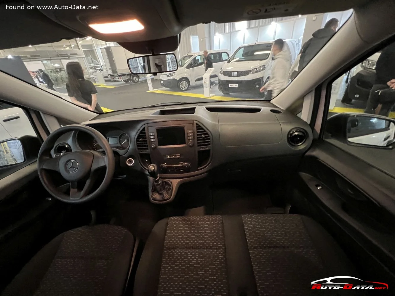 Mercedes-Benz Vito Mercedes-Benz Vito (W447, facelift 2019) Extra Long thumbnail 17