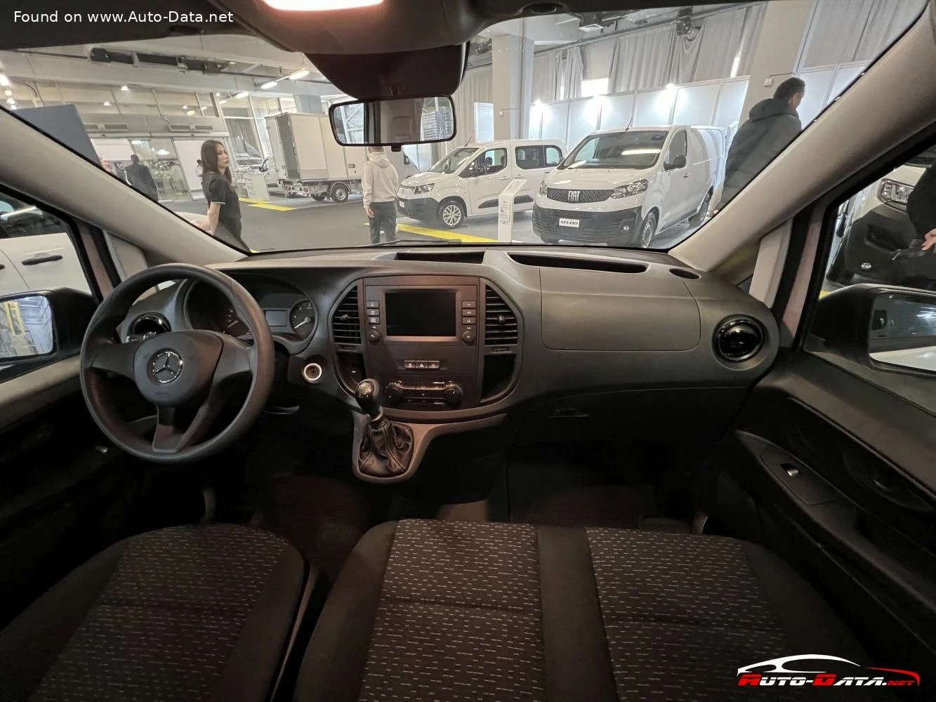Mercedes-Benz Vito Mercedes-Benz Vito (W447, facelift 2019) Extra Long thumbnail 18