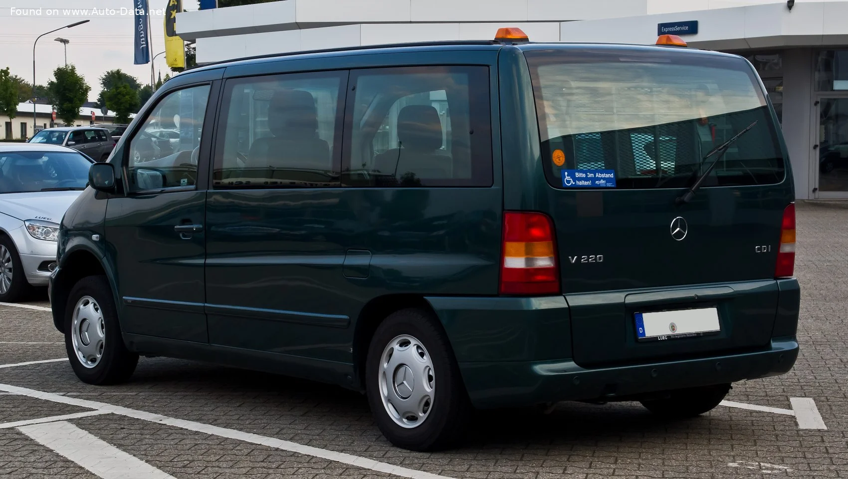Mercedes-Benz Vito V 200 CDI (102 Hp)1999 - 2003 thumbnail 2