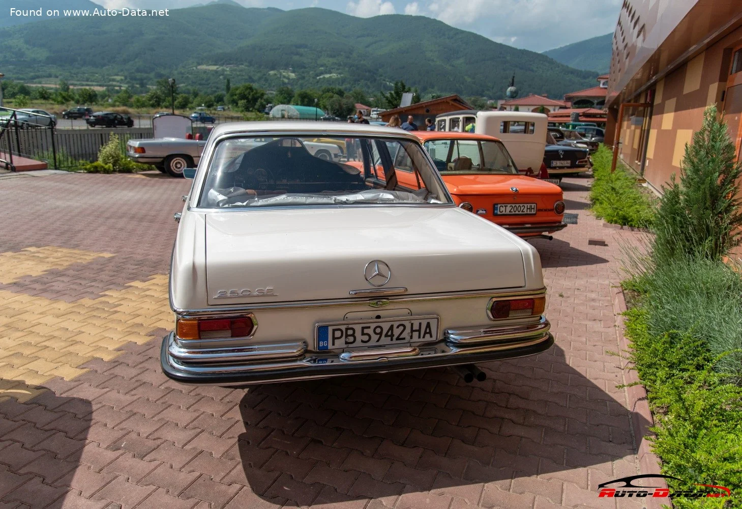 Mercedes-Benz W108 250 S (130 Hp)1965 - 1969 thumbnail 13