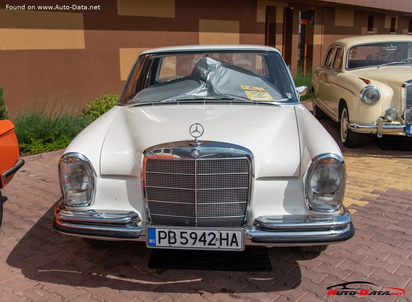 Mercedes-Benz W108 250 S (130 Hp)1965 - 1969 thumbnail 8