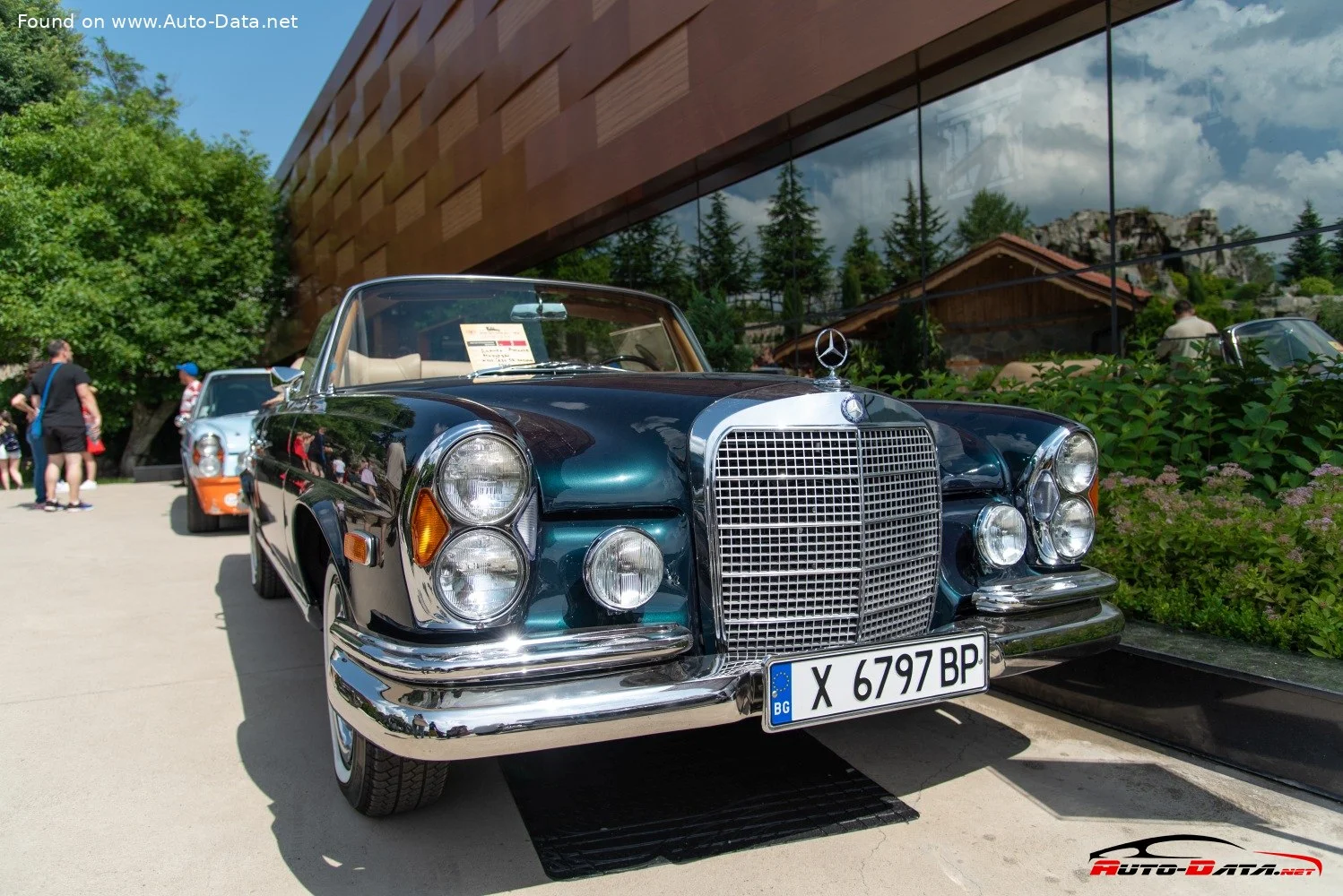 Mercedes-Benz W111 220 SEb (120 Hp)1961 - 1965 thumbnail 4
