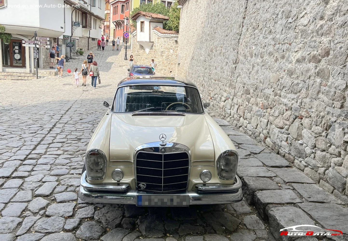 Mercedes-Benz W111 220 SEb (120 Hp)1960 - 1965 thumbnail 5