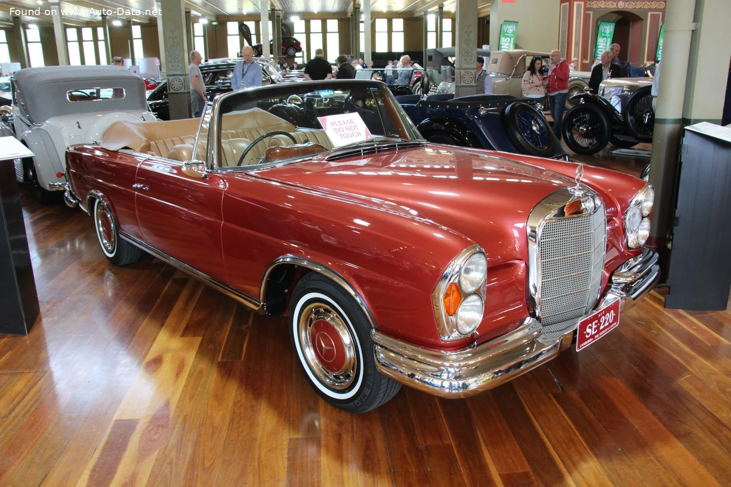 Mercedes-Benz W112 modeli