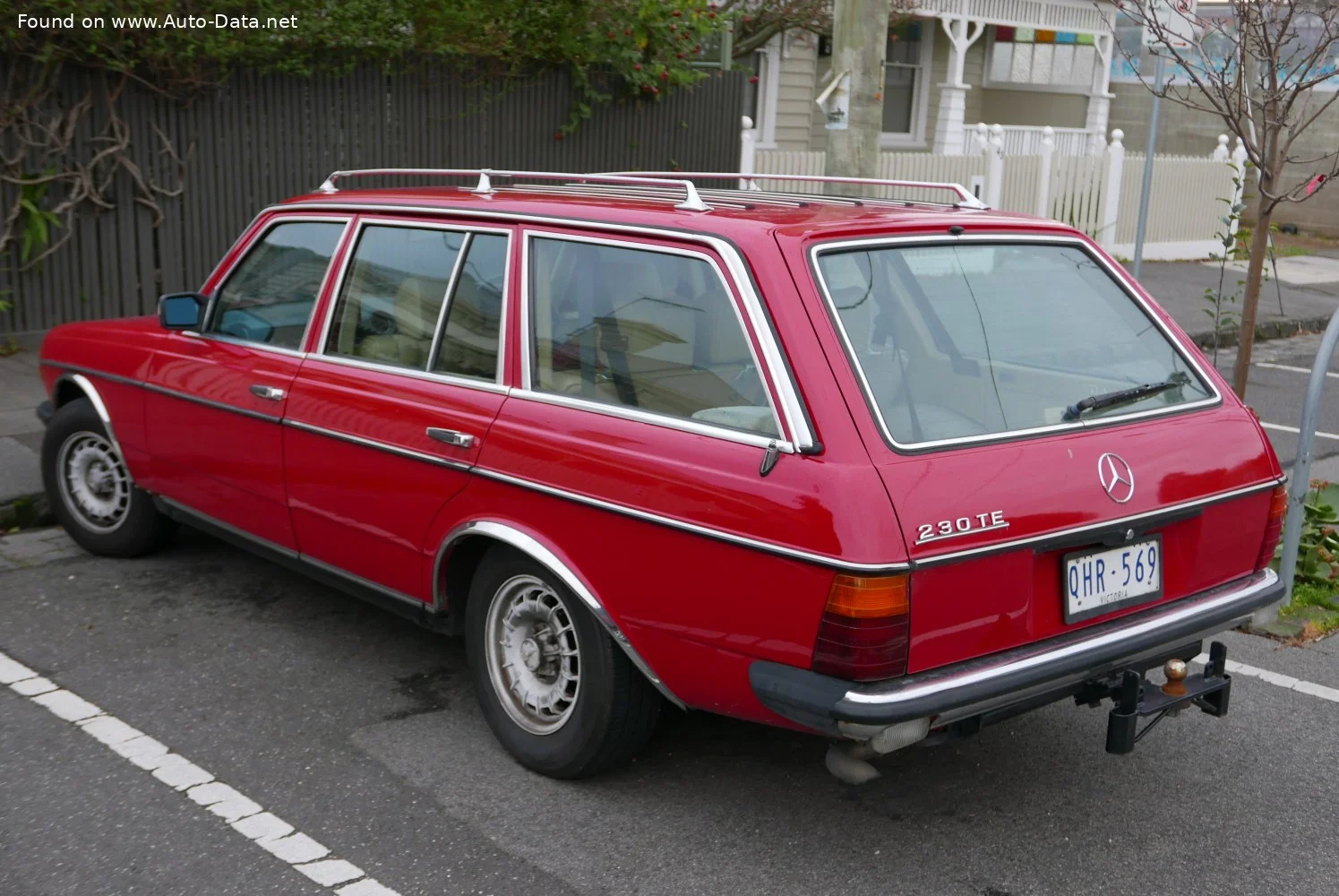Mercedes-Benz W123 200 T (101 Hp)1980 - 1985 thumbnail 11