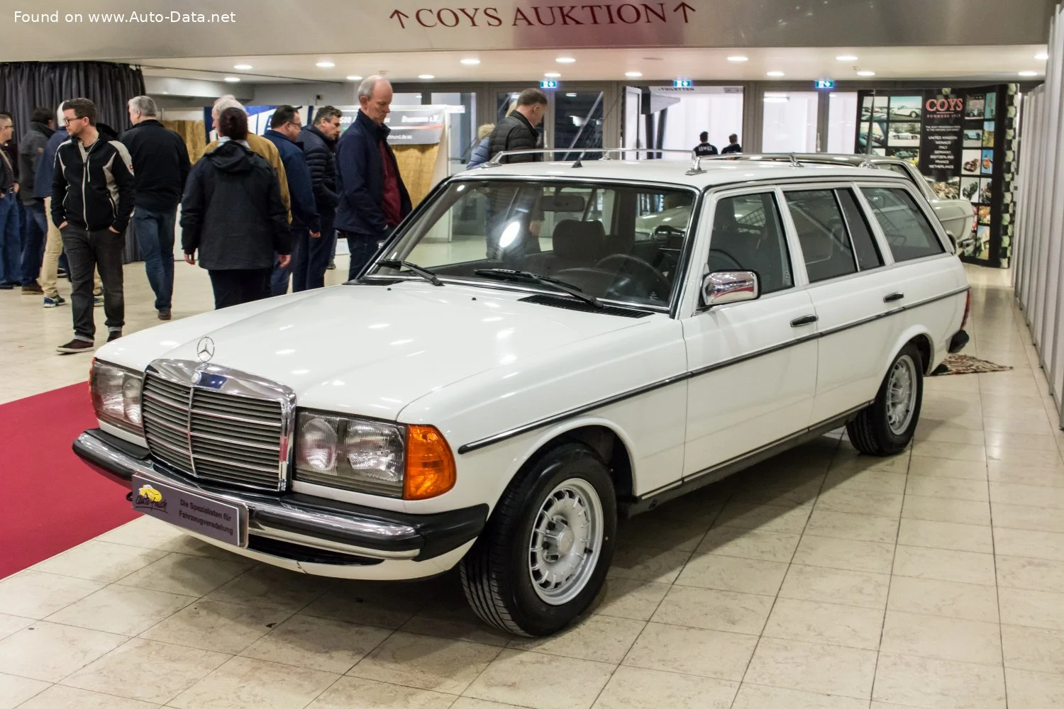 Mercedes-Benz W123 200 T (101 Hp)1980 - 1985 thumbnail 6