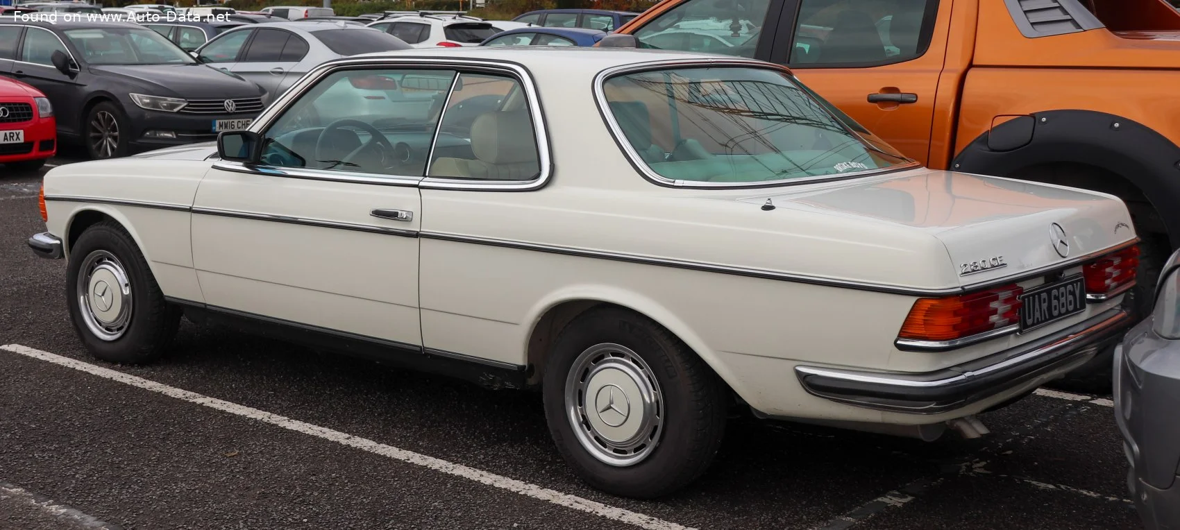 Mercedes-Benz W123 230 C (109 Hp)1976 - 1980 thumbnail 11