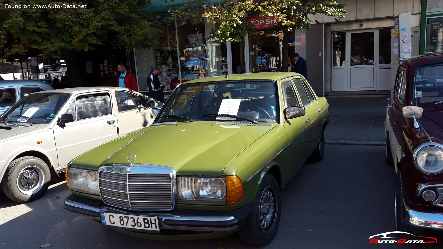 Mercedes-Benz W123 200 (109 Hp)1979 - 1985 thumbnail 2