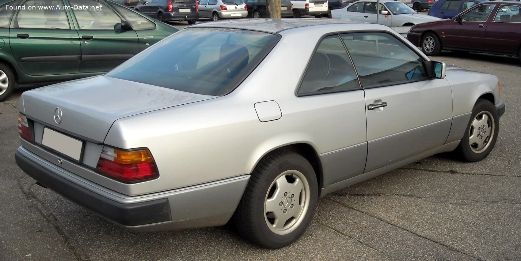 Mercedes-Benz W124 200 CE (122 Hp)1990 - 1992 thumbnail 12