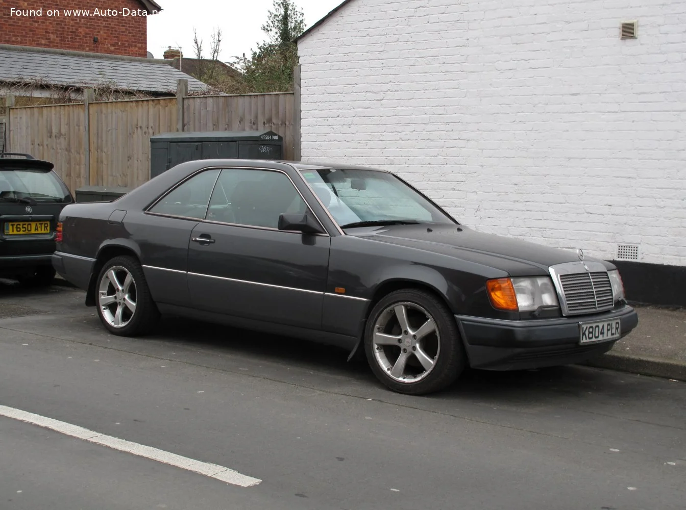 Mercedes-Benz W124 200 CE (122 Hp)1990 - 1992 thumbnail 5