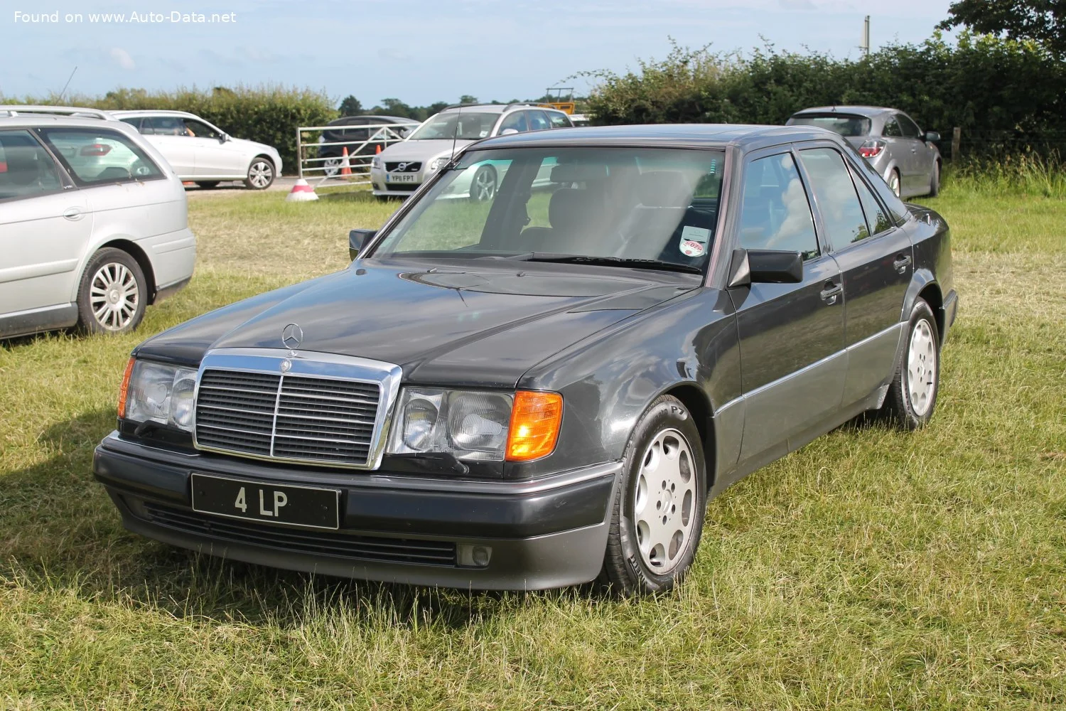 Mercedes-Benz W124 200 (105 Hp)1989 - 1990 - 1