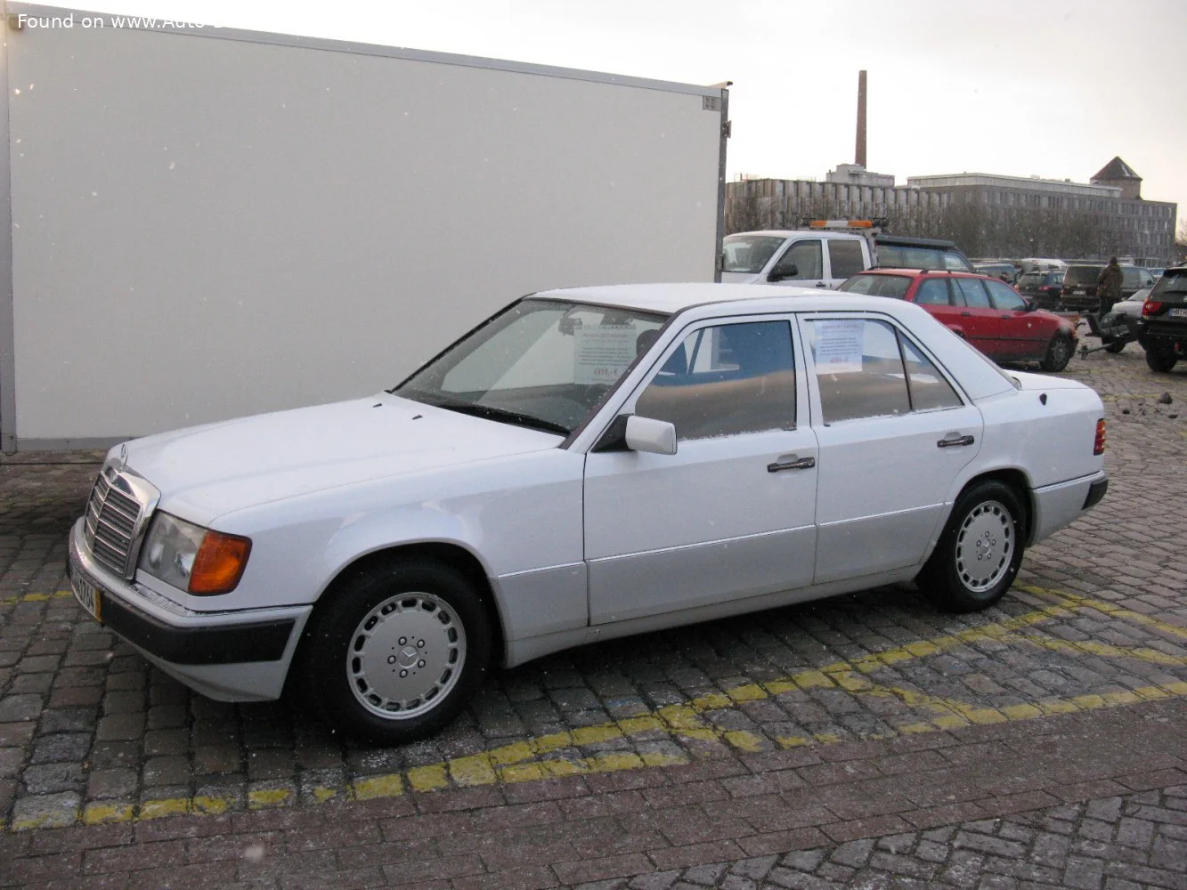 Mercedes-Benz W124 200 (105 Hp)1989 - 1990 thumbnail 13