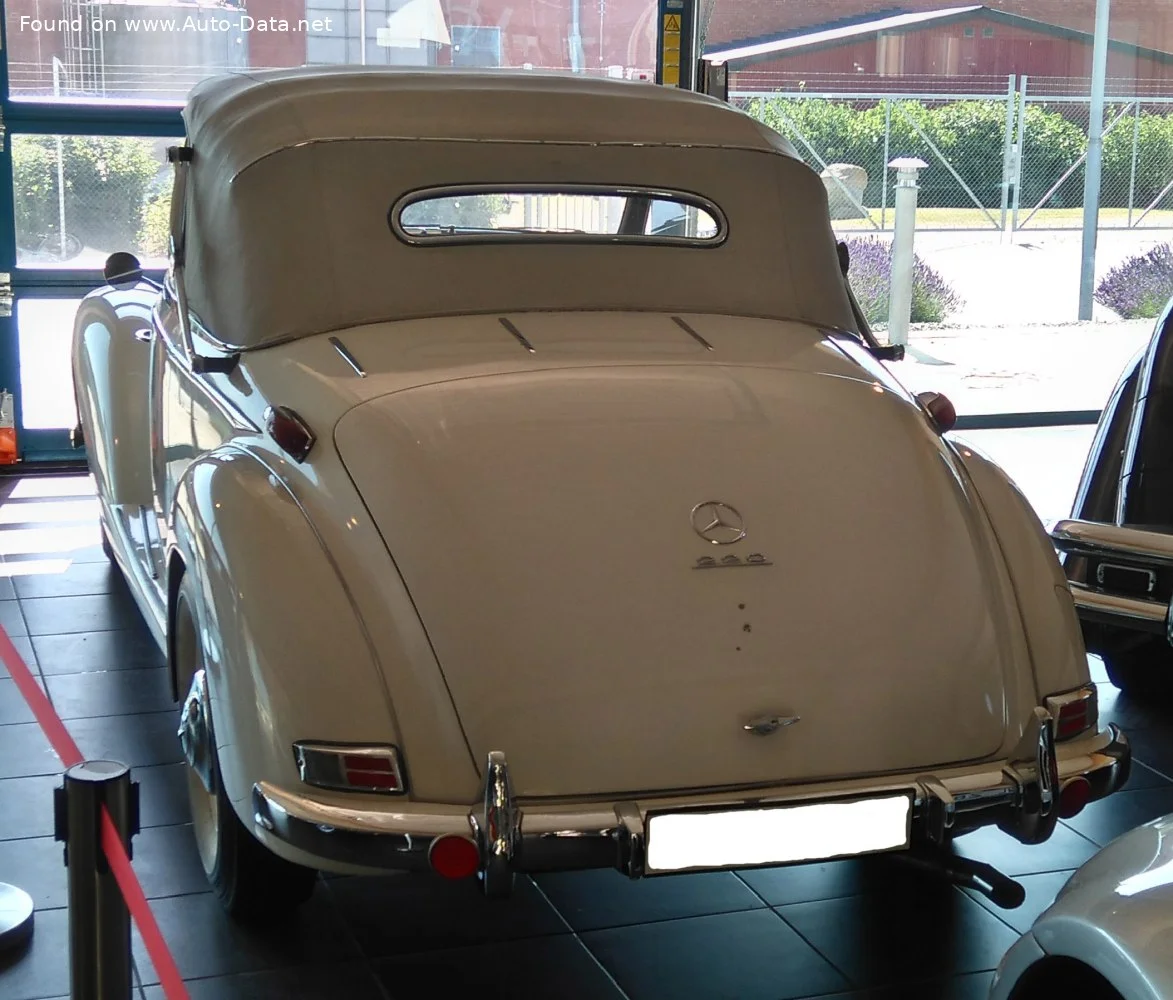 Mercedes-Benz W187 220 (80 Hp)1951 - 1954 thumbnail 4