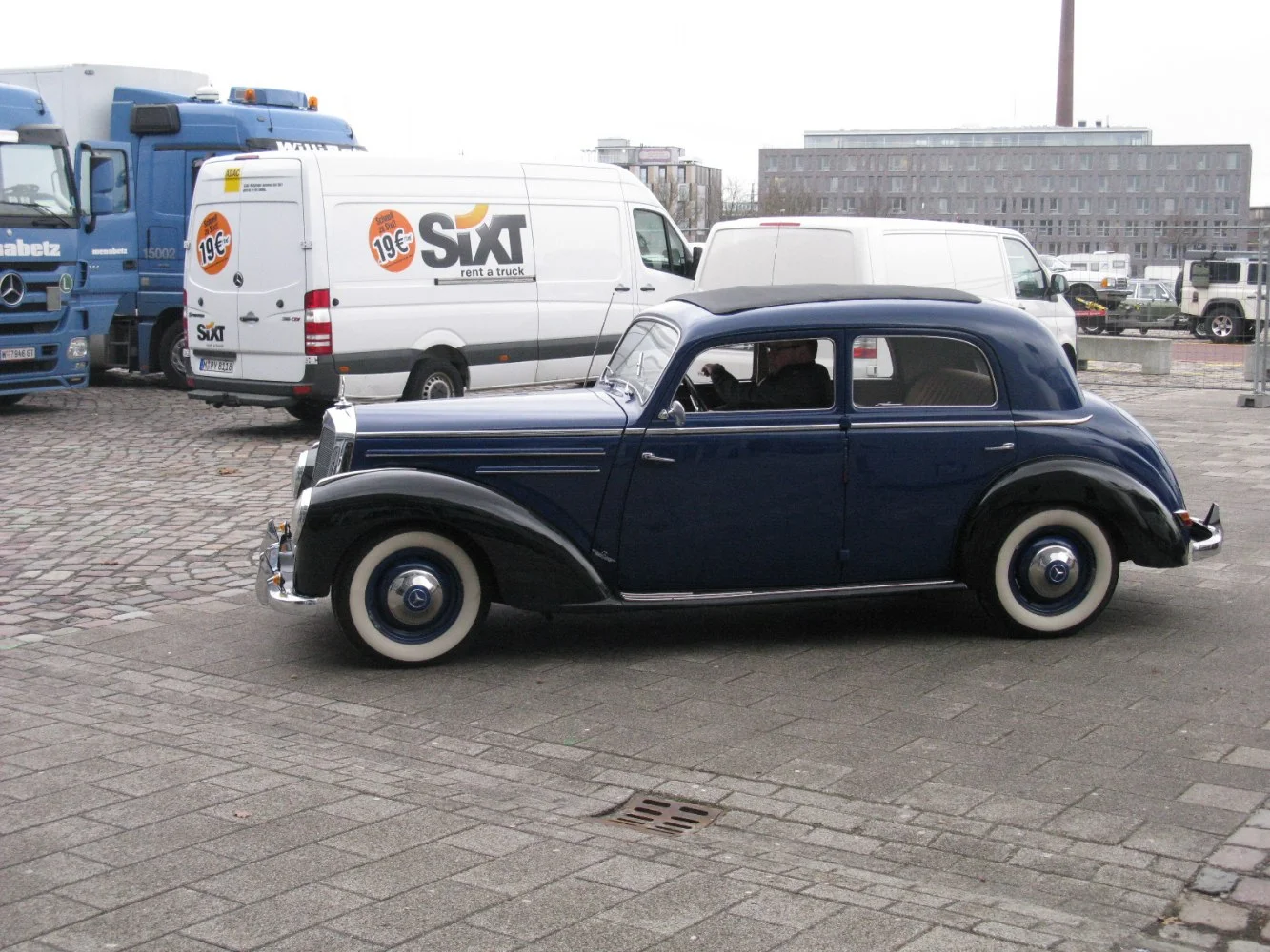 Mercedes-Benz W187 220 (80 Hp)1951 - 1954 thumbnail 3