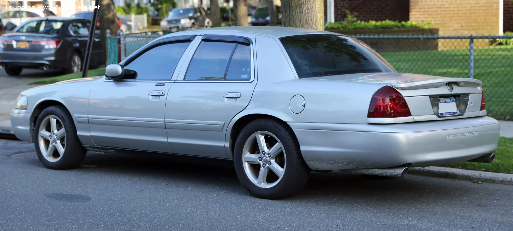 Mercury Marauder 4.6 V8 32V (300 Hp)2002 - 2004 thumbnail 3