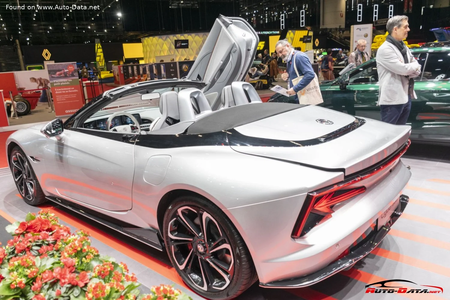 MG Cyberster 64 kWh (314 Hp) Electric2023 - thumbnail 9