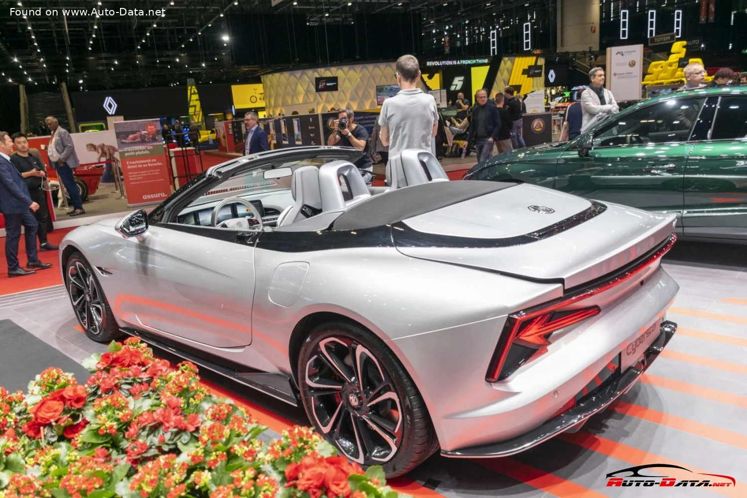 MG Cyberster 64 kWh (314 Hp) Electric2023 - thumbnail 10